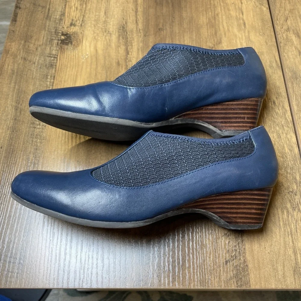 Bella Vita Womens 8M Blue Petra 2